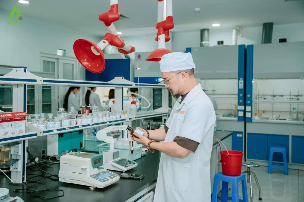 Chứng nhận trưng bày tại cơ sở Đông Y Athena